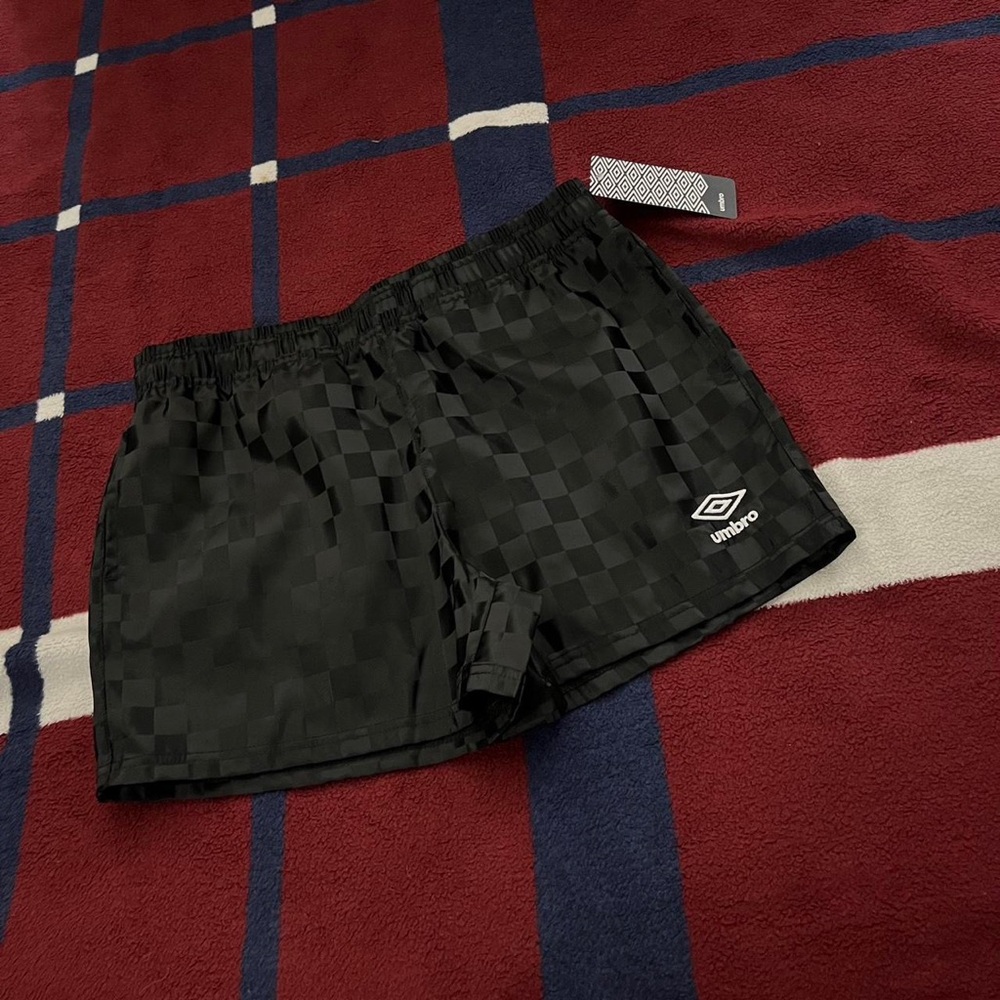 Umbro Soccer Vtg Style Checkered Athletic Shorts black Mens S small NWT